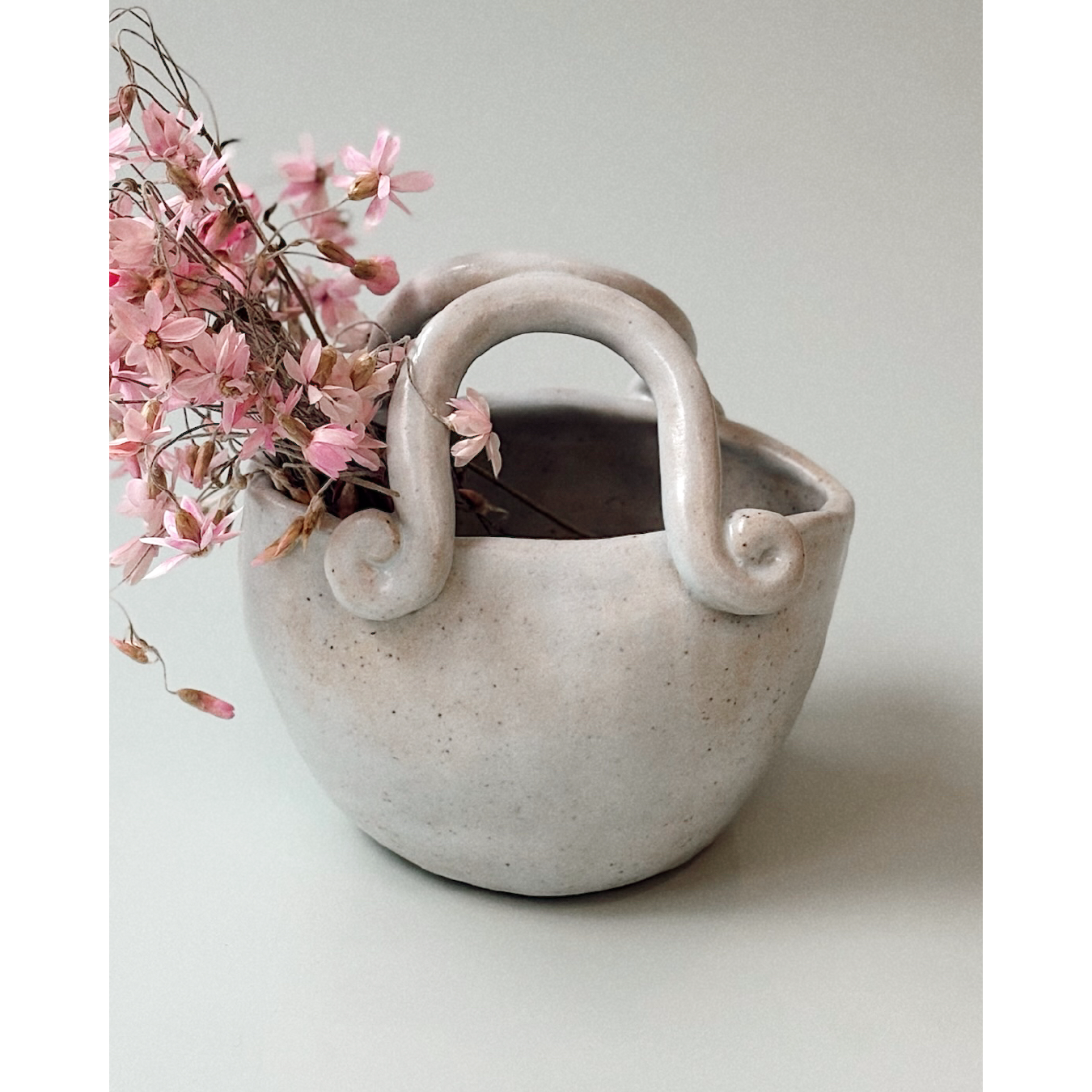Ceramic Bag - Wavy Handle