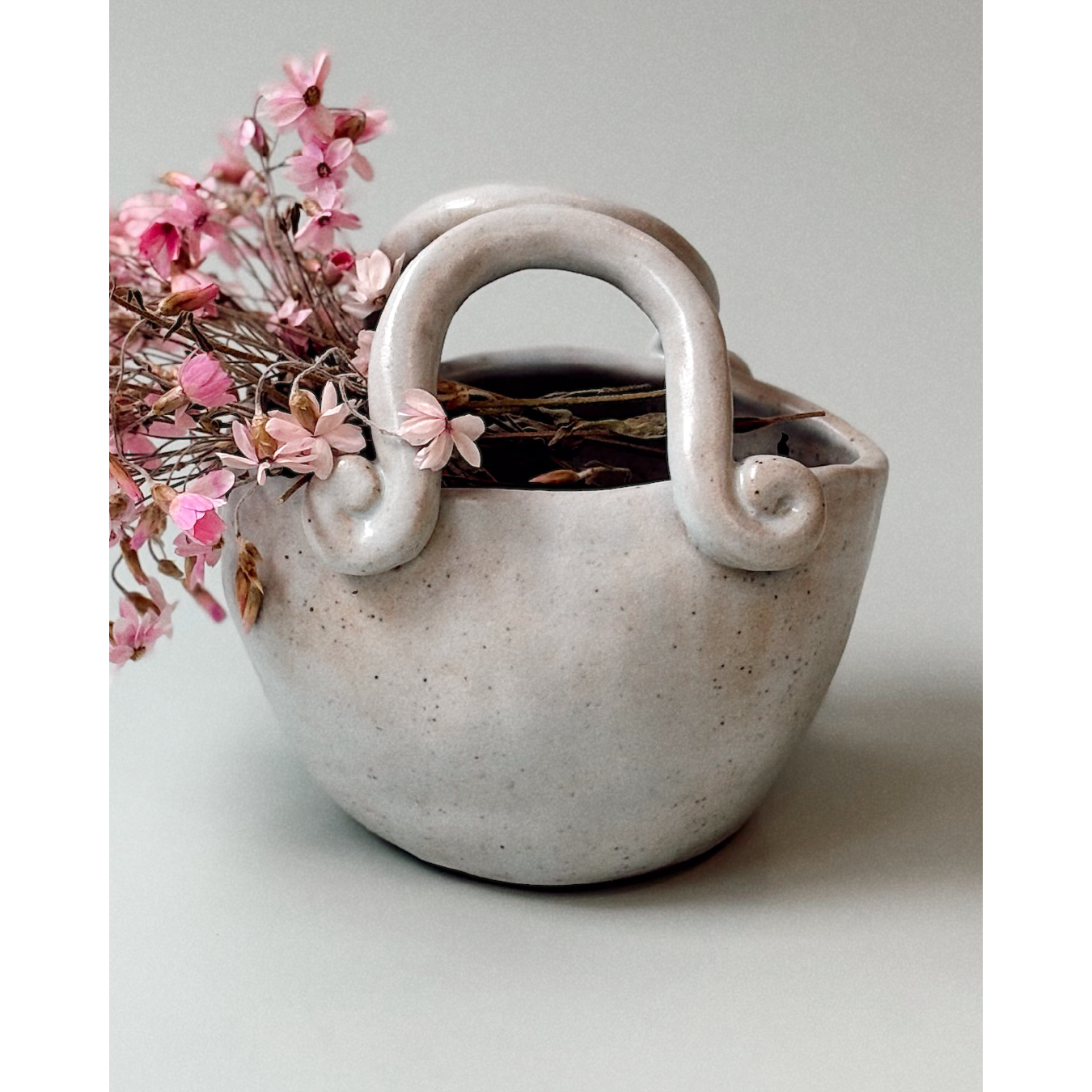 Ceramic Bag - Wavy Handle